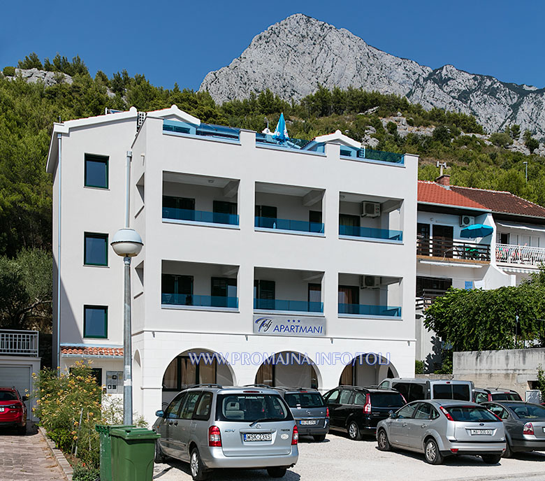 apartments Tolj, Promajna - house